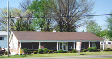 shop.jpg (19105 bytes)